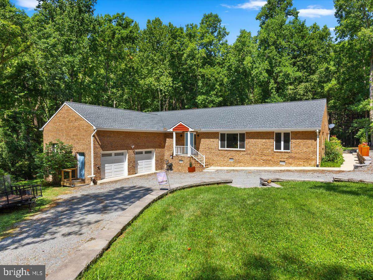 Property Photo:  4612 Hadensville Farm Lane  VA 23117 