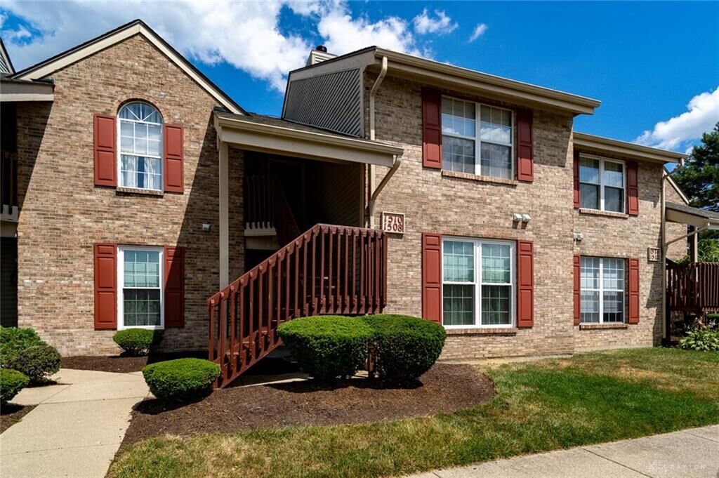 Property Photo:  1510 Spinnaker Way  OH 45458 