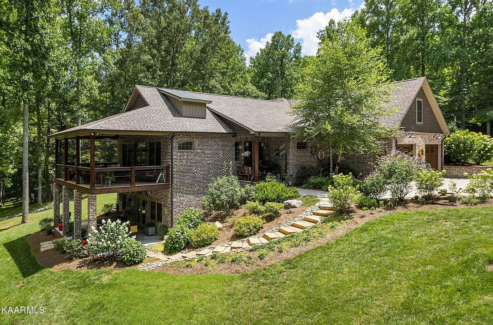 Property Photo: 1189 Sequoyah Rd TN 37705