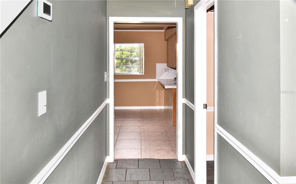 Property Photo:  826 Hillside Avenue  FL 33853 