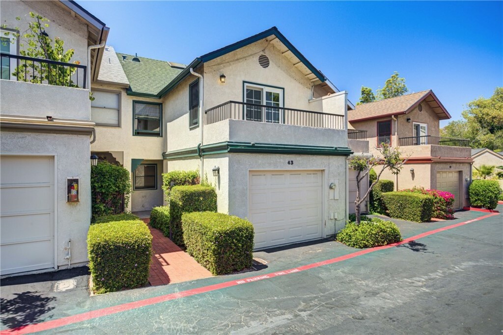 Property Photo:  1106 Oceanaire Drive 43  CA 93405 