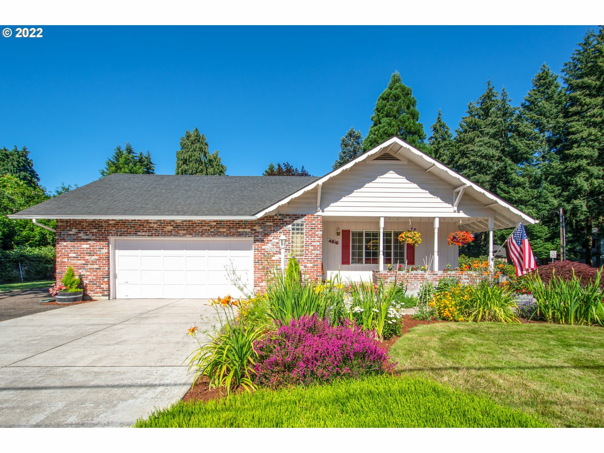 Property Photo: 4616 NE 66th Ave WA 98661