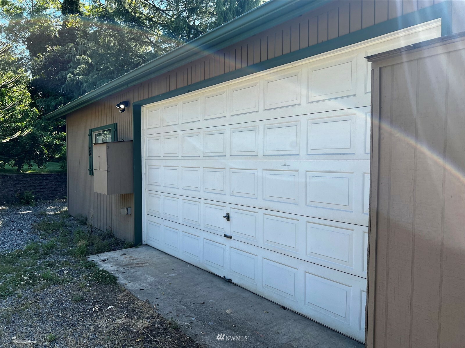 Property Photo:  17621 6th Place S  WA 98148 