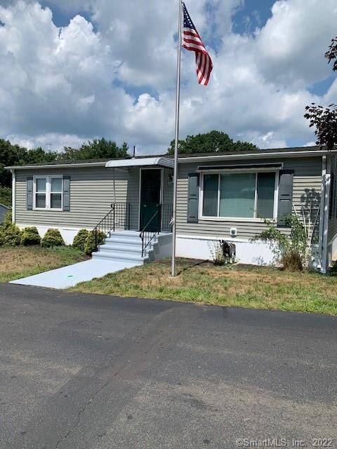 Property Photo:  29 Laurel View Park 29  CT 06492 