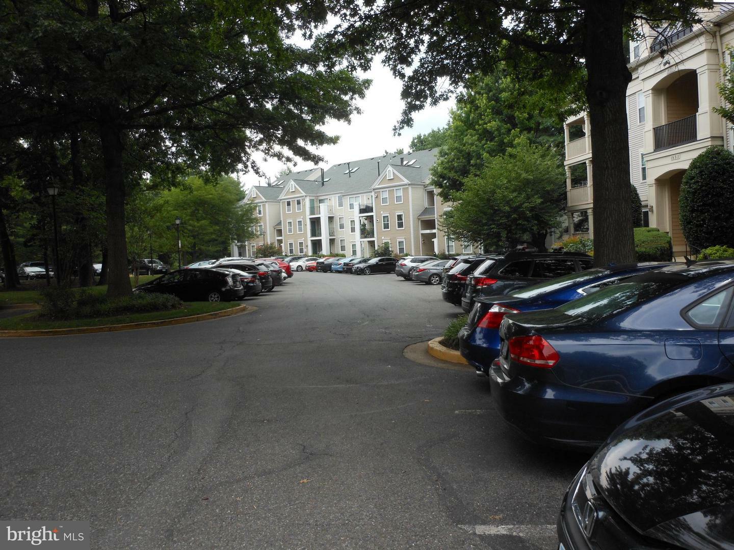 Property Photo: 15309 Diamond Cove Terrace 5bb MD 20850