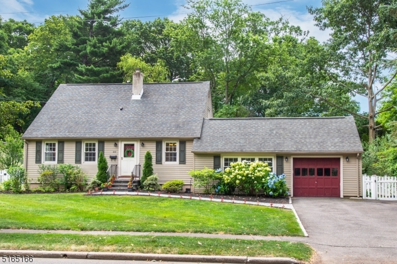 Property Photo:  212 Midway Ave  NJ 07023 