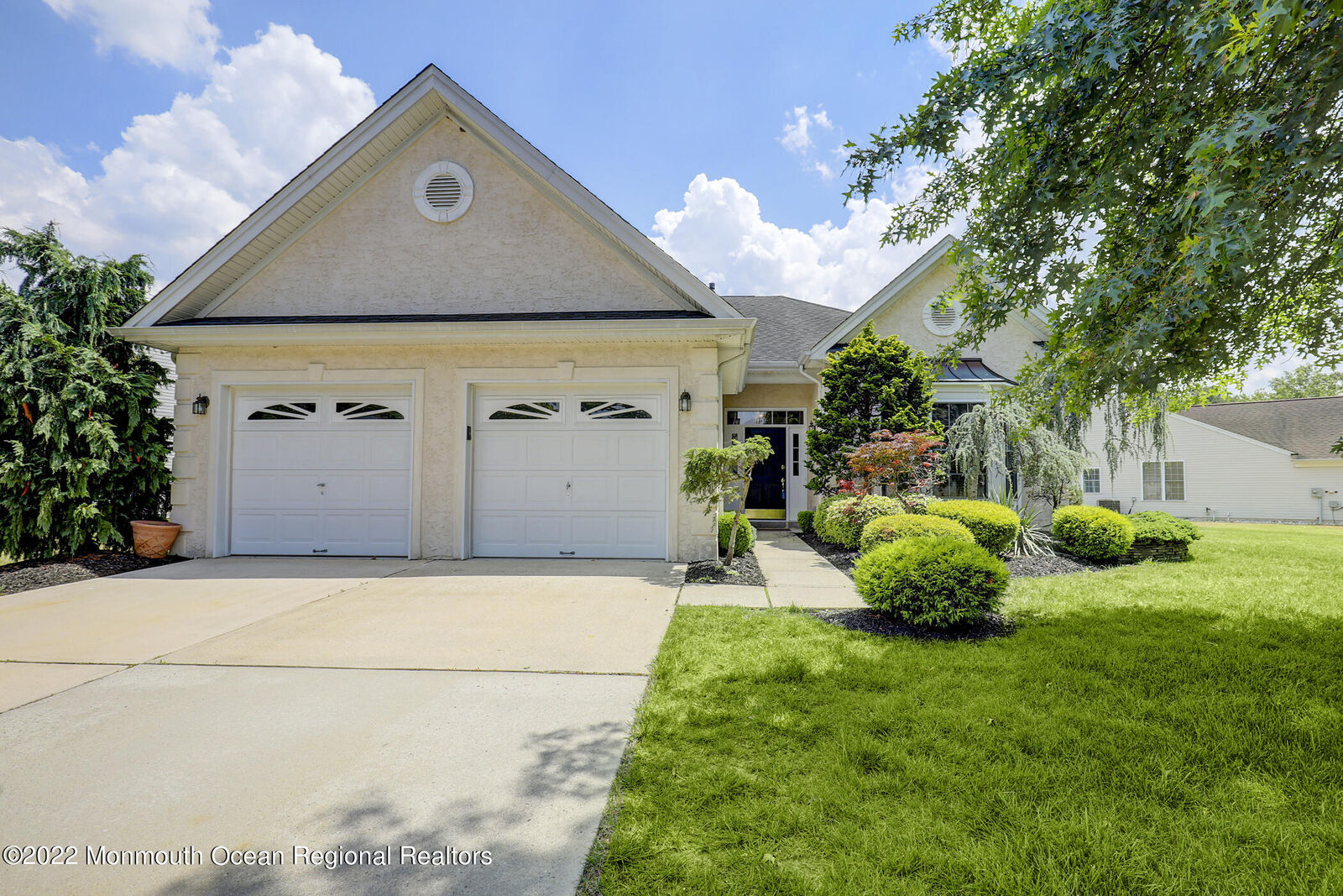 Property Photo: 15 Hazeltine Lane NJ 08527