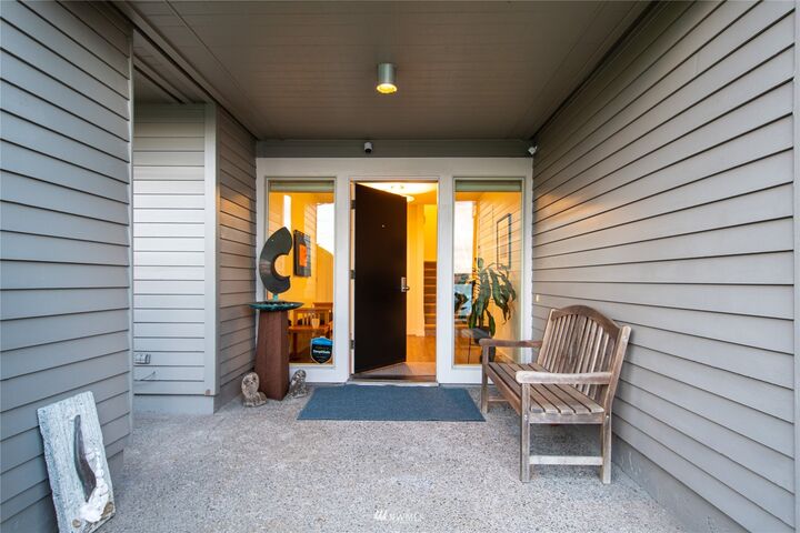 Property Photo:  6902 SE Riverside Drive 2  WA 98664 