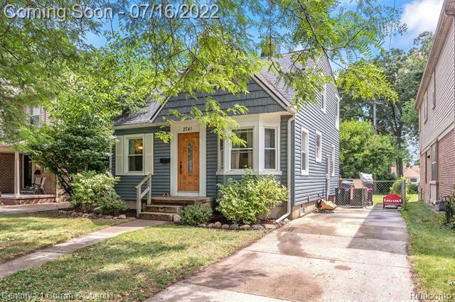 Property Photo:  2741 Bennett Street  MI 48124 