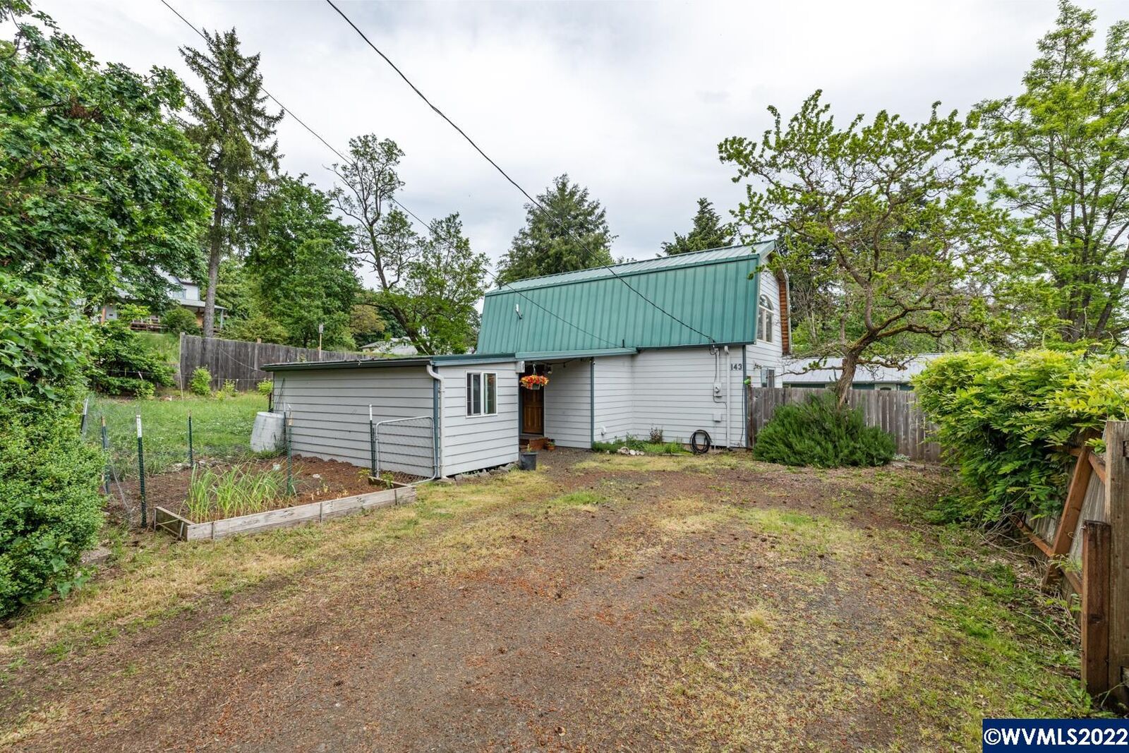 Property Photo: 143 N 8th St OR 97370-9219