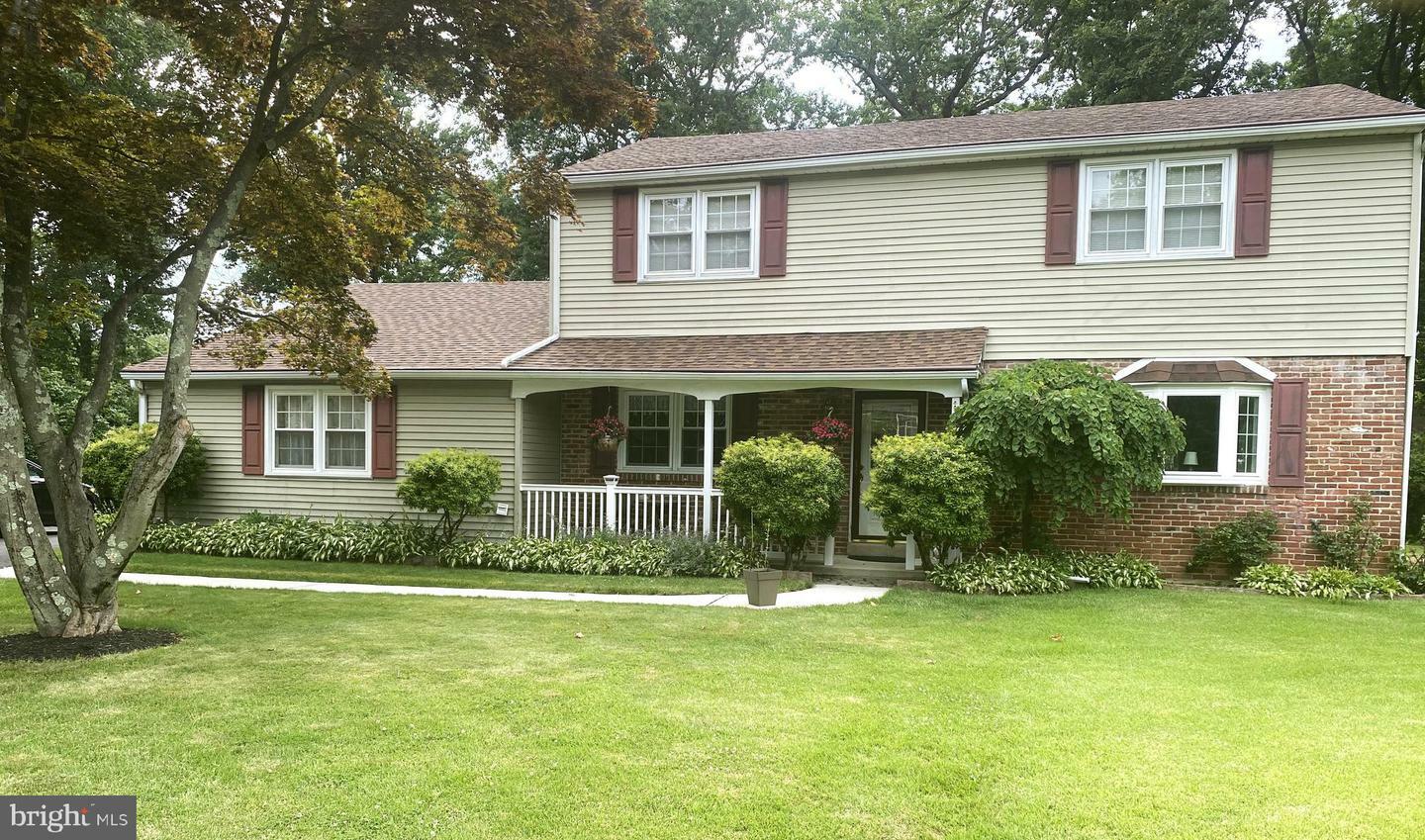 Property Photo:  222 Oakland Place  PA 19454 