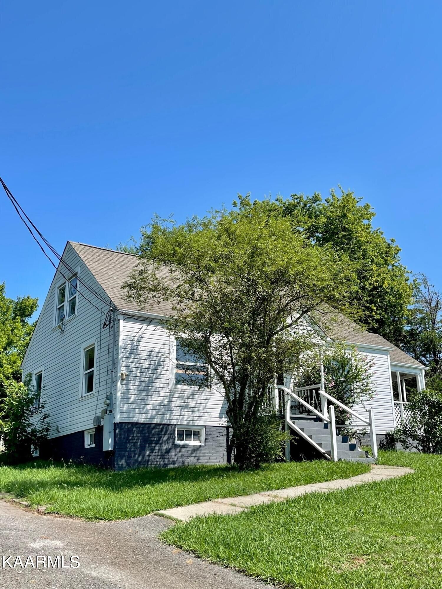 Property Photo:  919 Montgomery Lane  TN 37803