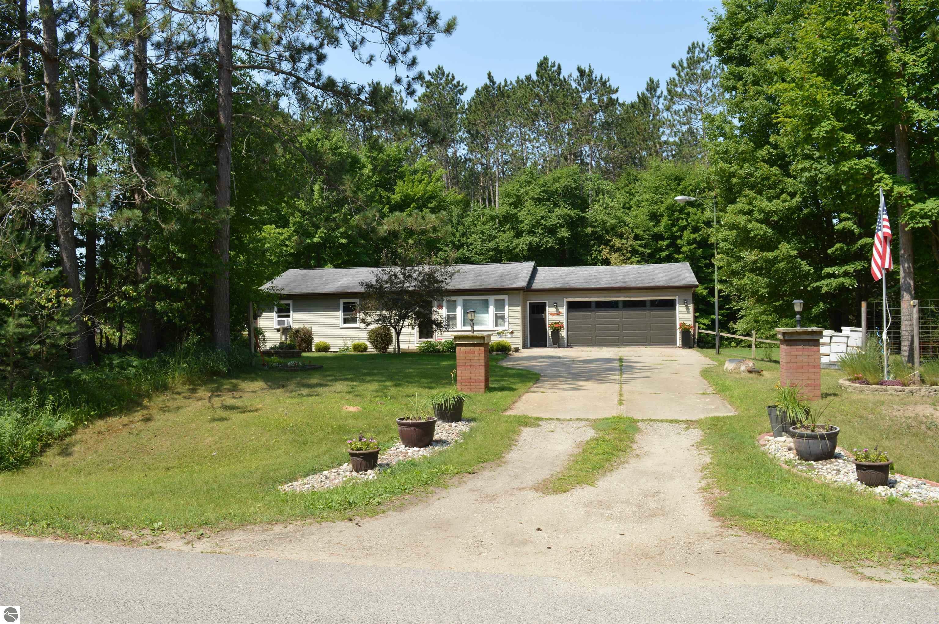 4714 SE Golden Road  Kalkaska MI 49646 photo