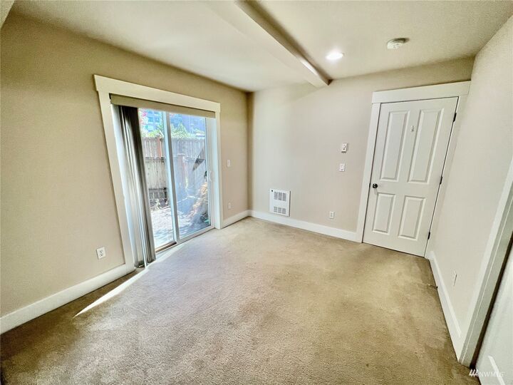 Property Photo:  4707 Sand Point Way NE  WA 98105 