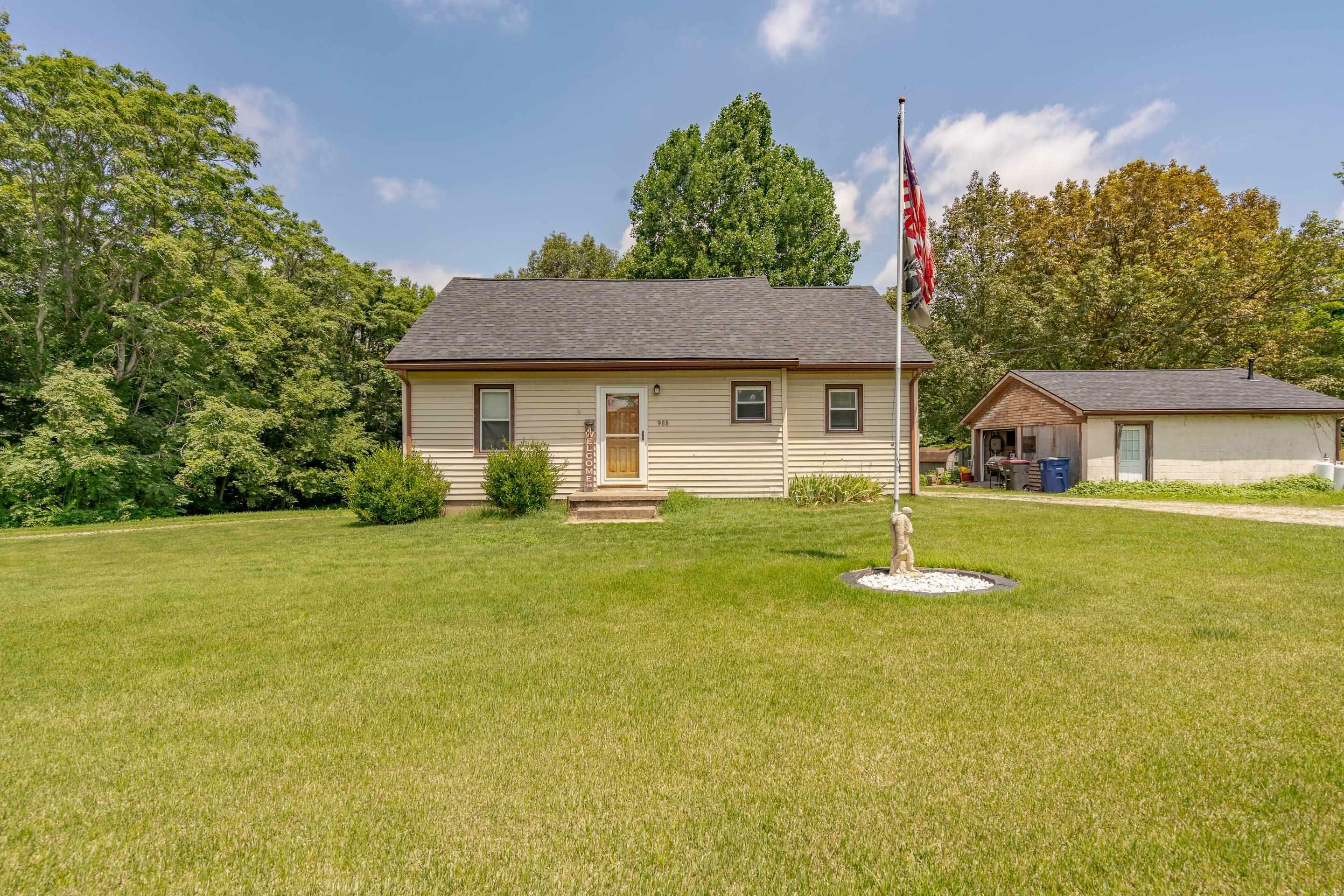 Property Photo:  988 Maple Grove Road  IN 47601-7832 