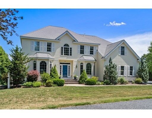 Property Photo:  28 Mohawk Path  MA 01746 