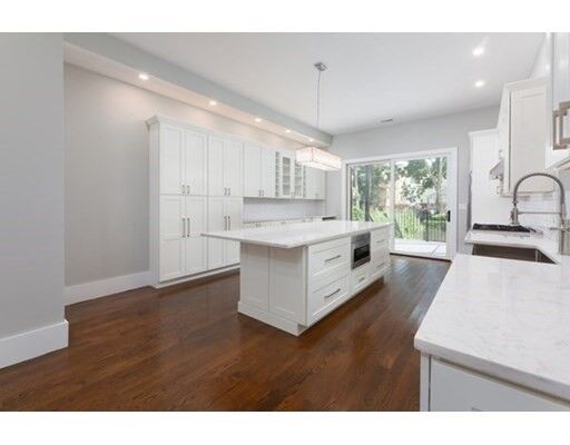 Property Photo: 851 E Broadway Sf MA 02127