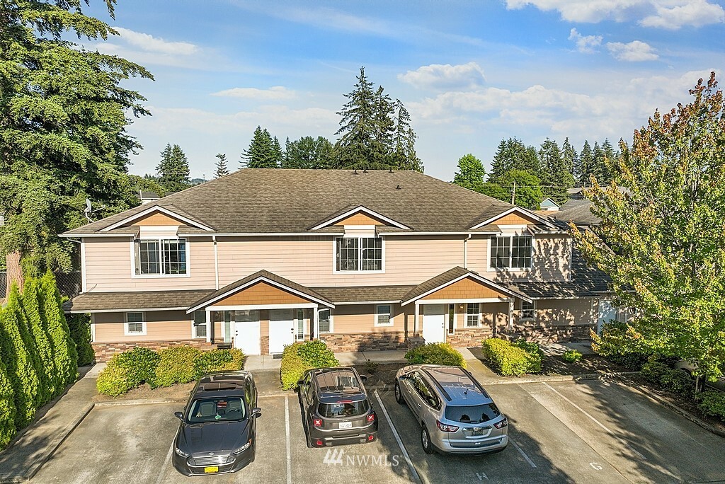 Property Photo:  1316 Beach Avenue G  WA 98270 