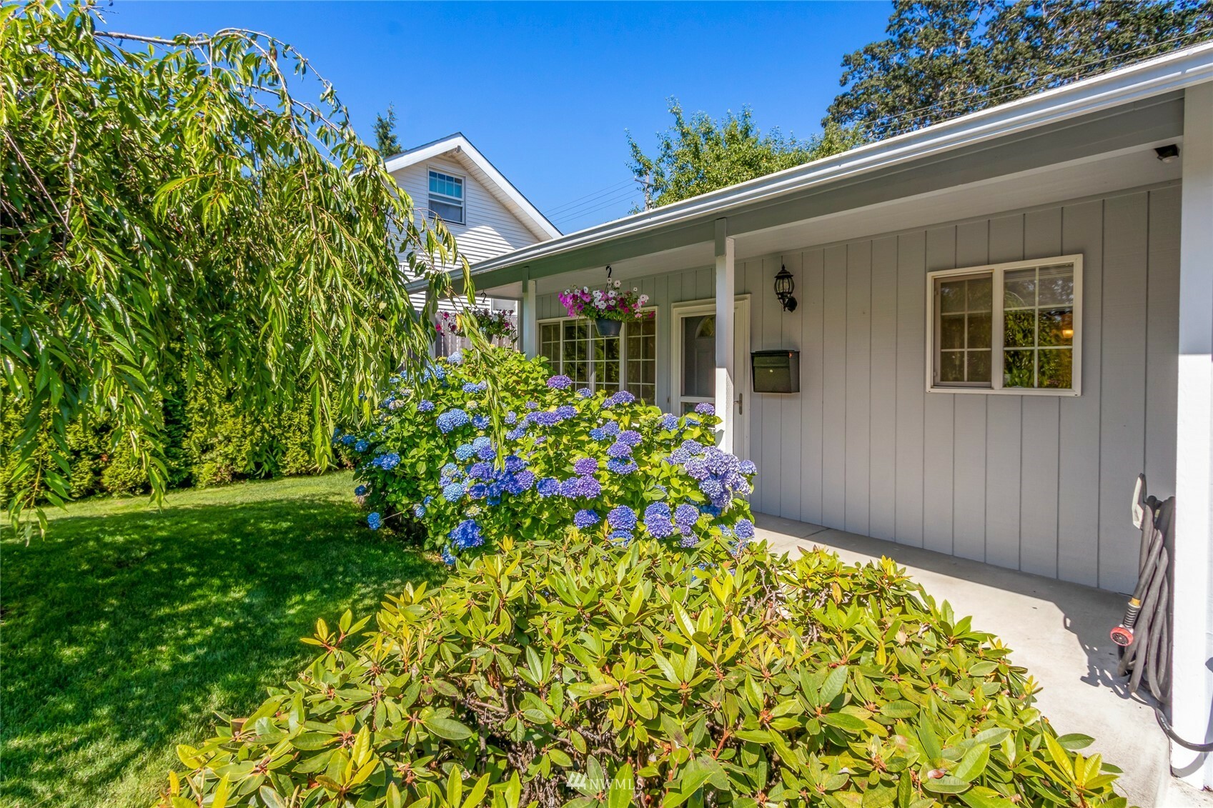 Property Photo:  5621 S Pine Street  WA 98409 