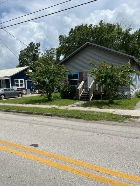 Property Photo:  109 W Alsobrook Street  FL 33563 