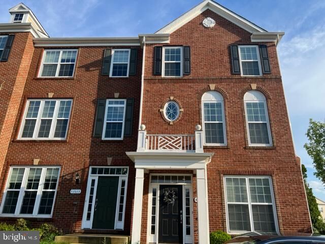 Property Photo:  42681 Tunstall Terrace  VA 20147 