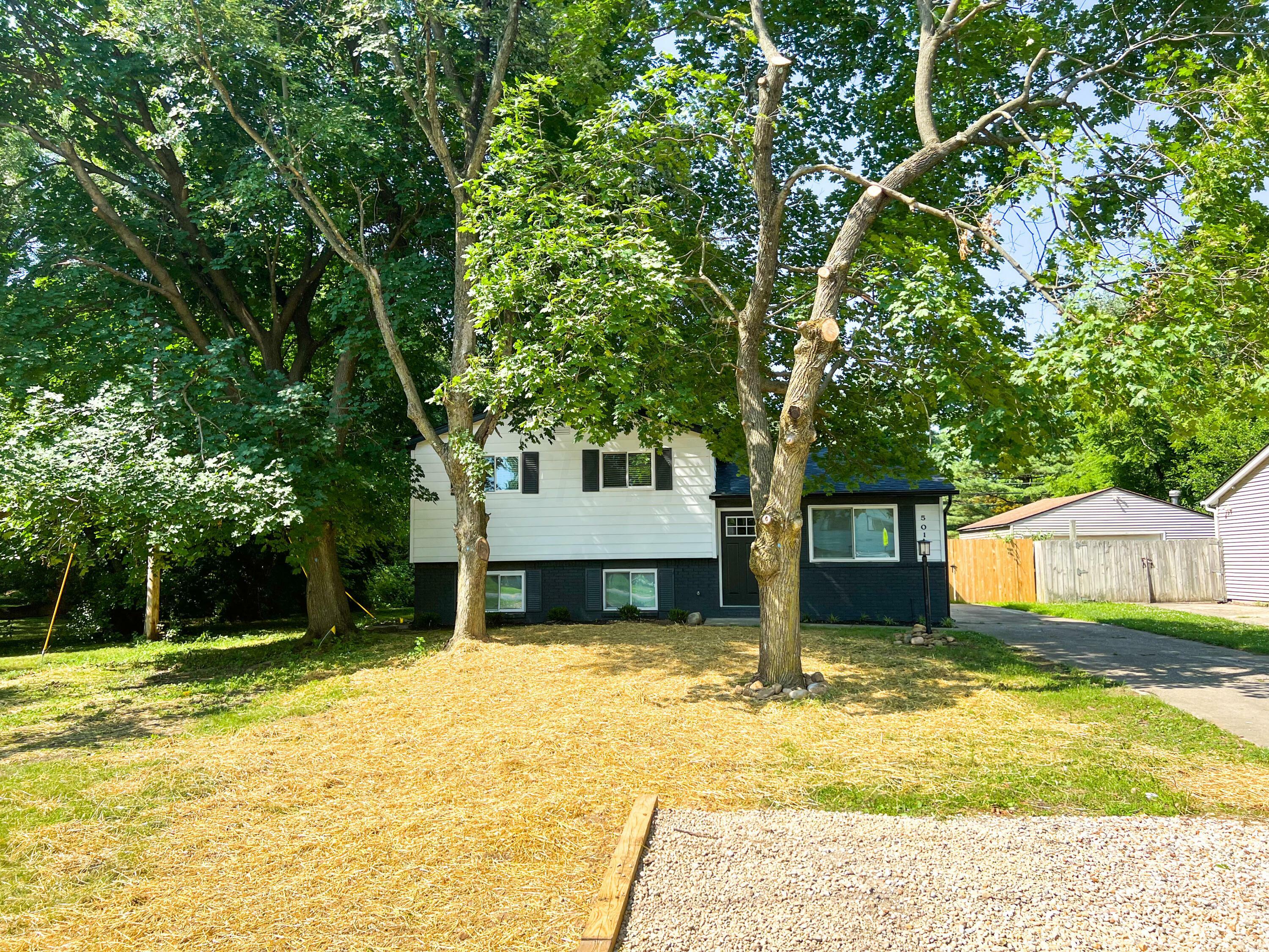 Property Photo:  5016 Refugee Road  OH 43232 