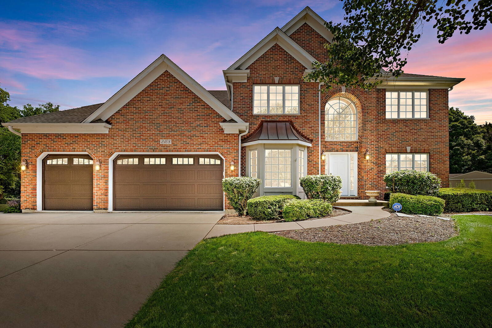 Property Photo:  2108 Debbie Court  IL 60565 