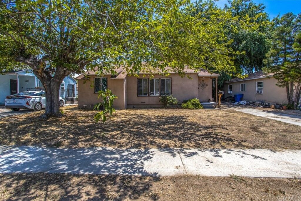 Property Photo: 2821 Cedar Street CA 92404