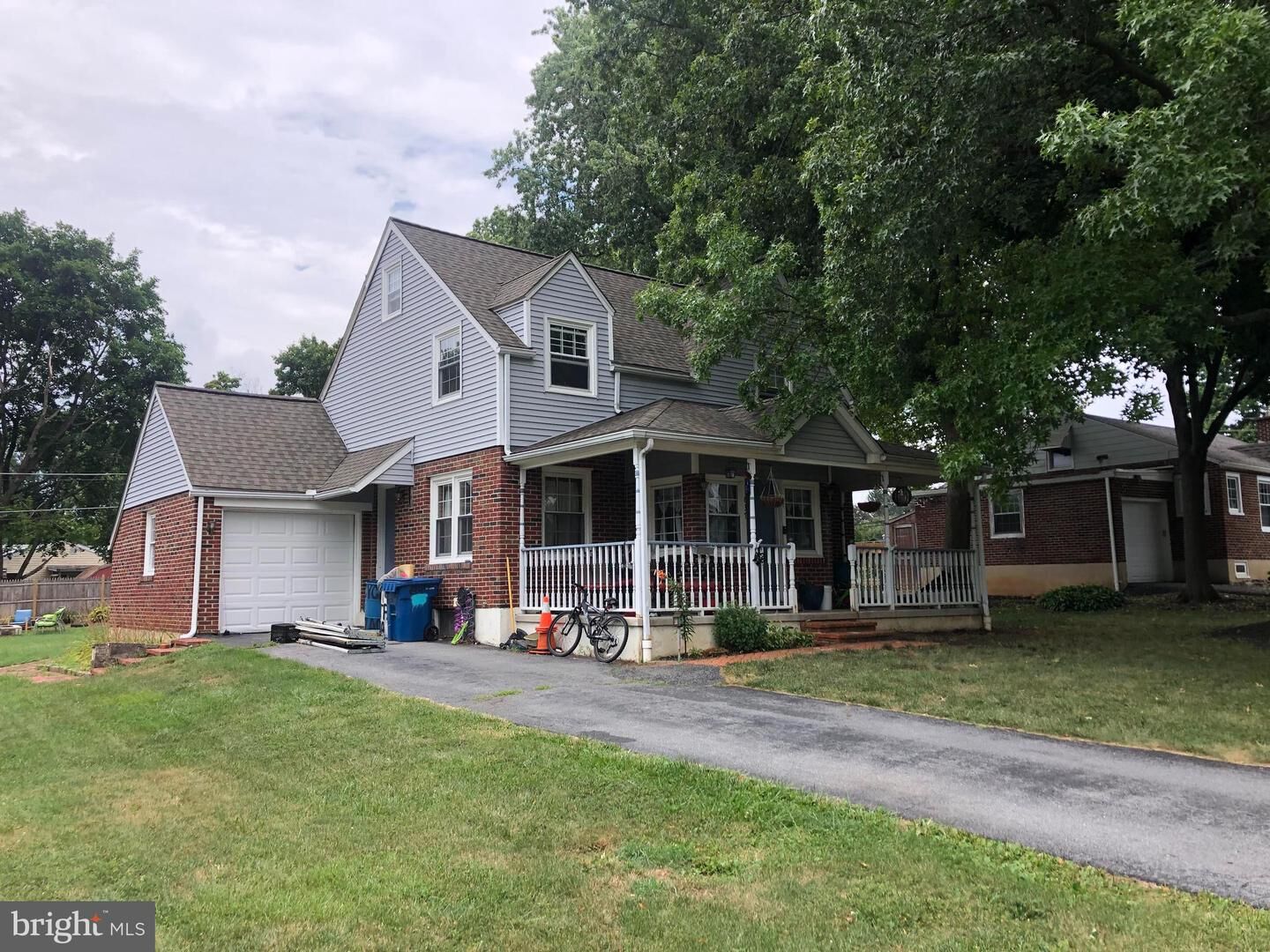 Property Photo:  837 Acacia Avenue  PA 19605 