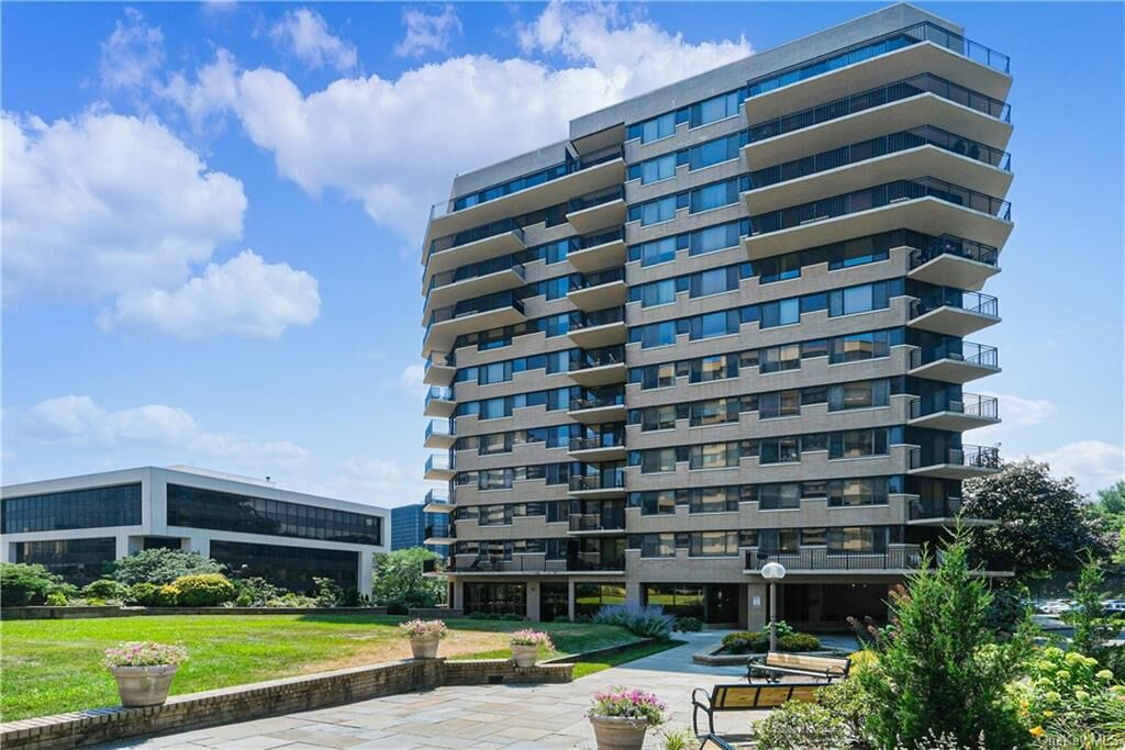 Property Photo: 25 Rockledge Avenue 701 NY 10601