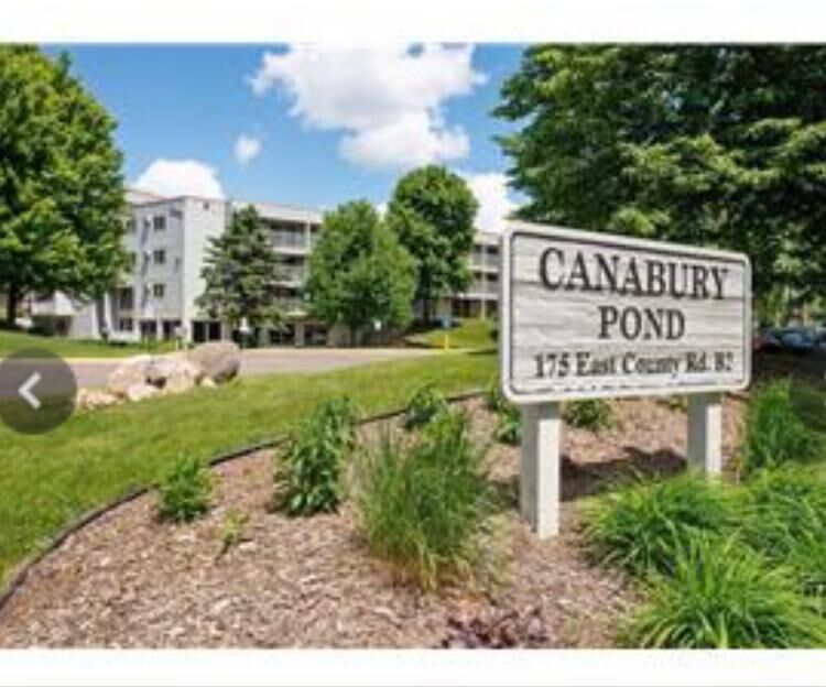 Property Photo:  175 County Road B2 E 224  MN 55117 