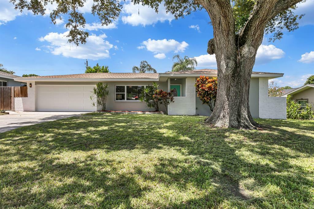 Property Photo:  1530 Picardy Circle  FL 33755 