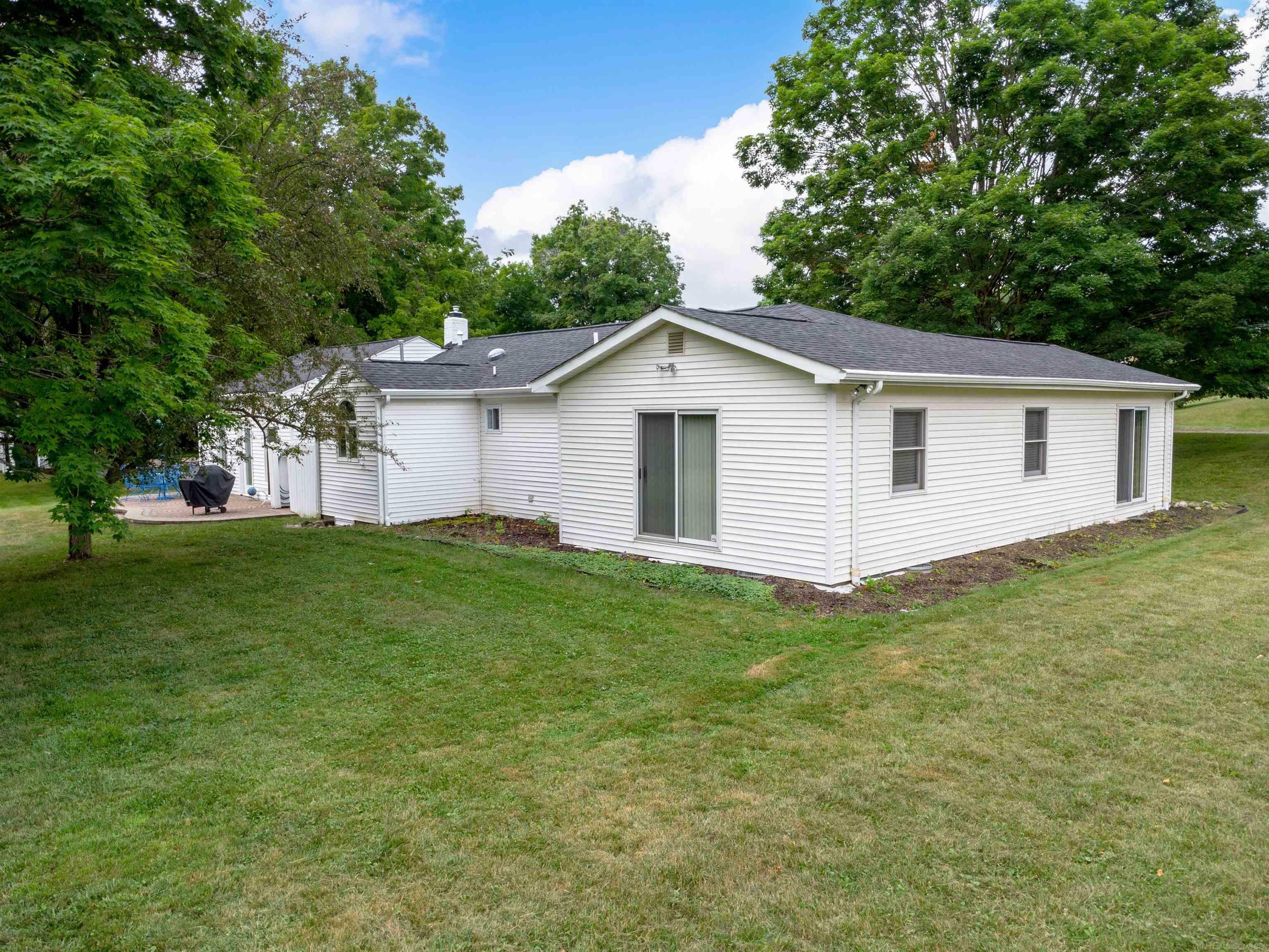 795 Taylor  Brighton MI 48114 photo