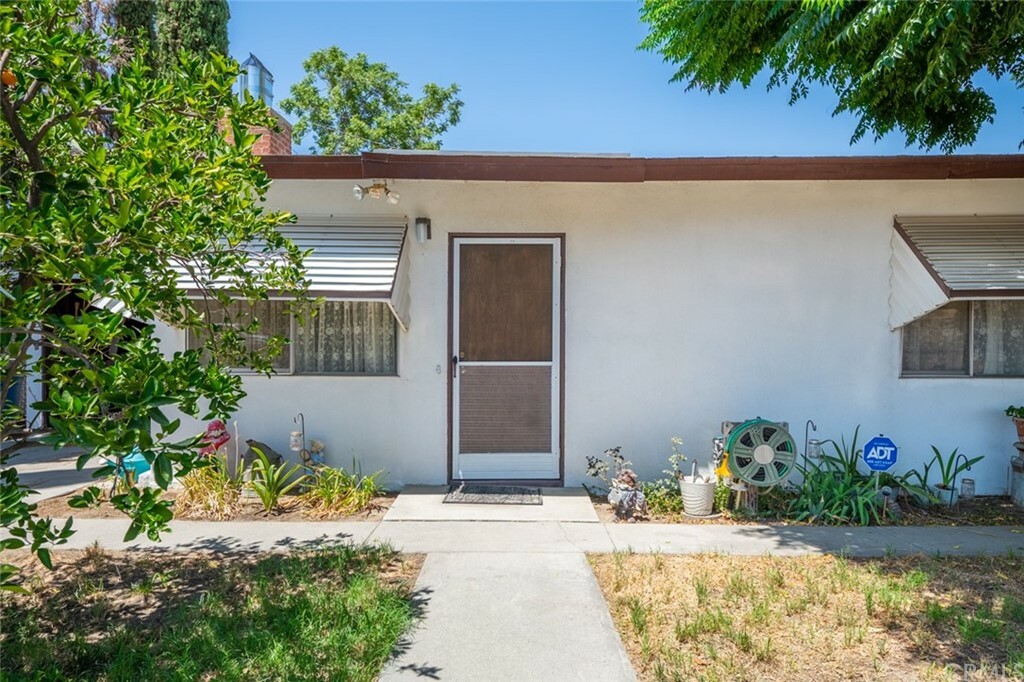 Property Photo:  43964 C Street  CA 92544 