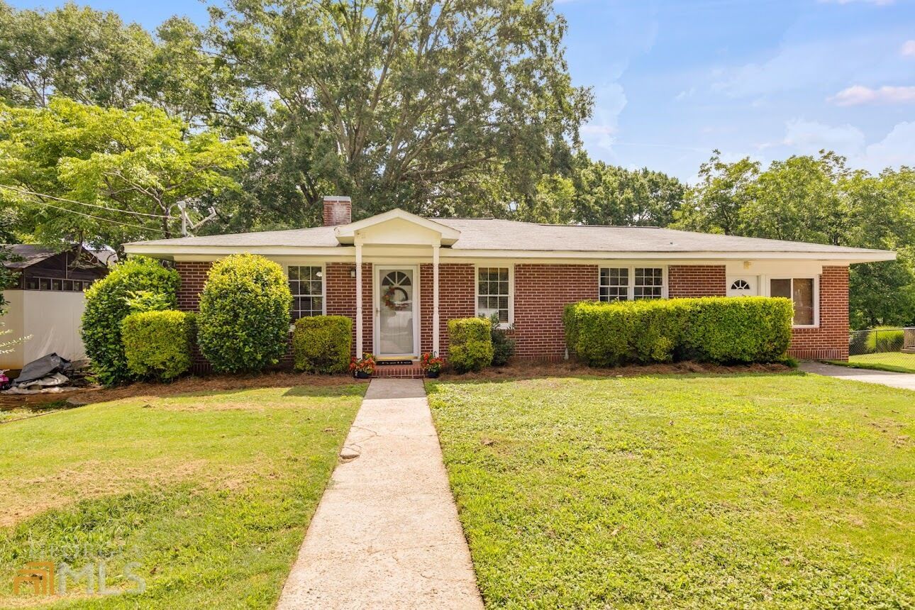 Property Photo: 106 Clifton Terrace GA 30117