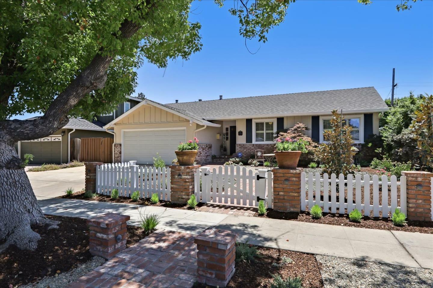 Property Photo:  2484 Lost Oaks Drive  CA 95124 