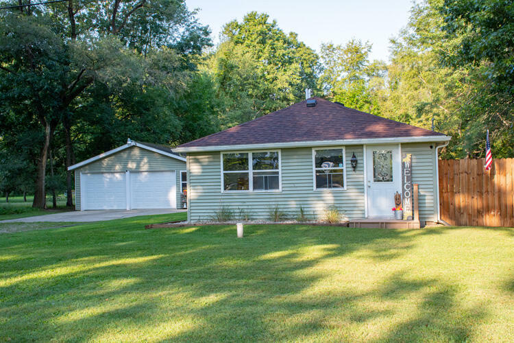 Property Photo: 2902 Adams Road MI 49120