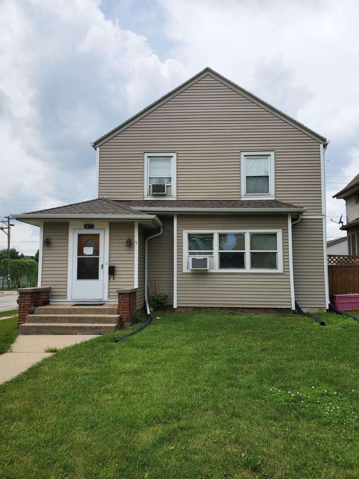 6006 W Orchard St  West Allis WI 53214 photo