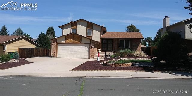 Property Photo:  3590 Rocky Knoll Drive  CO 80920 