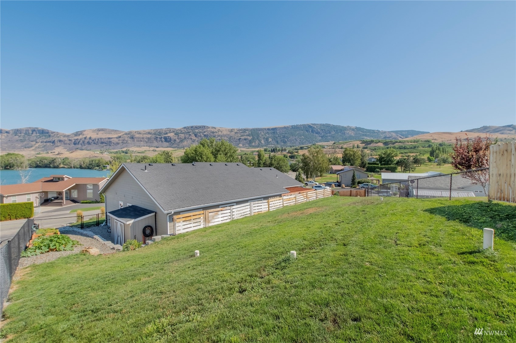 Property Photo: 2949 Riviera Boulevard WA 98828