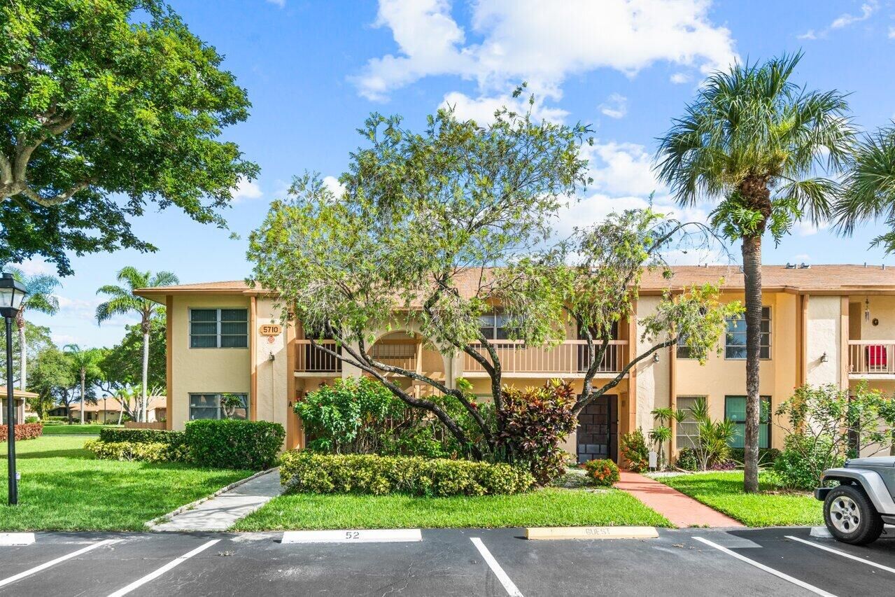 Property Photo:  5710 Princess Palm Court F  FL 33484 