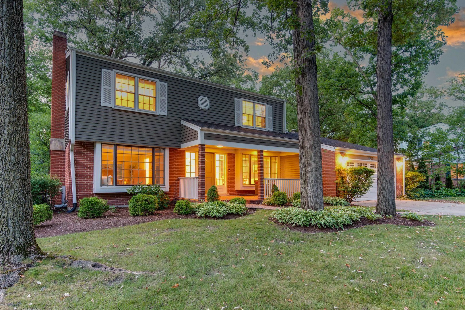 Property Photo: 28 Portshire Drive IL 60069
