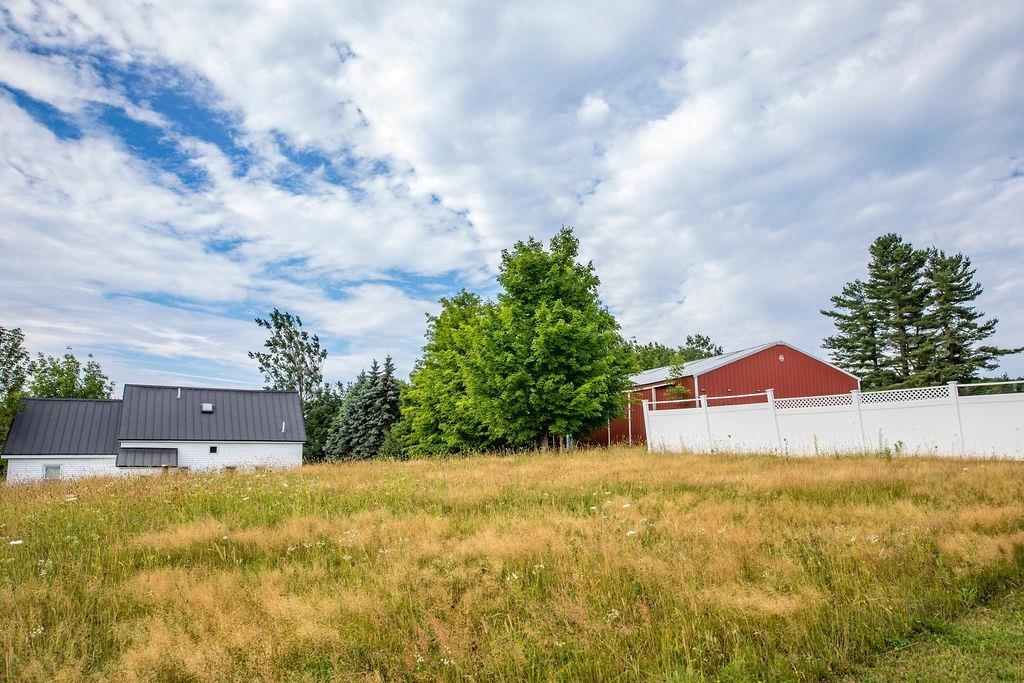 Property Photo:  330 Poor Farm Road  NH 03071 