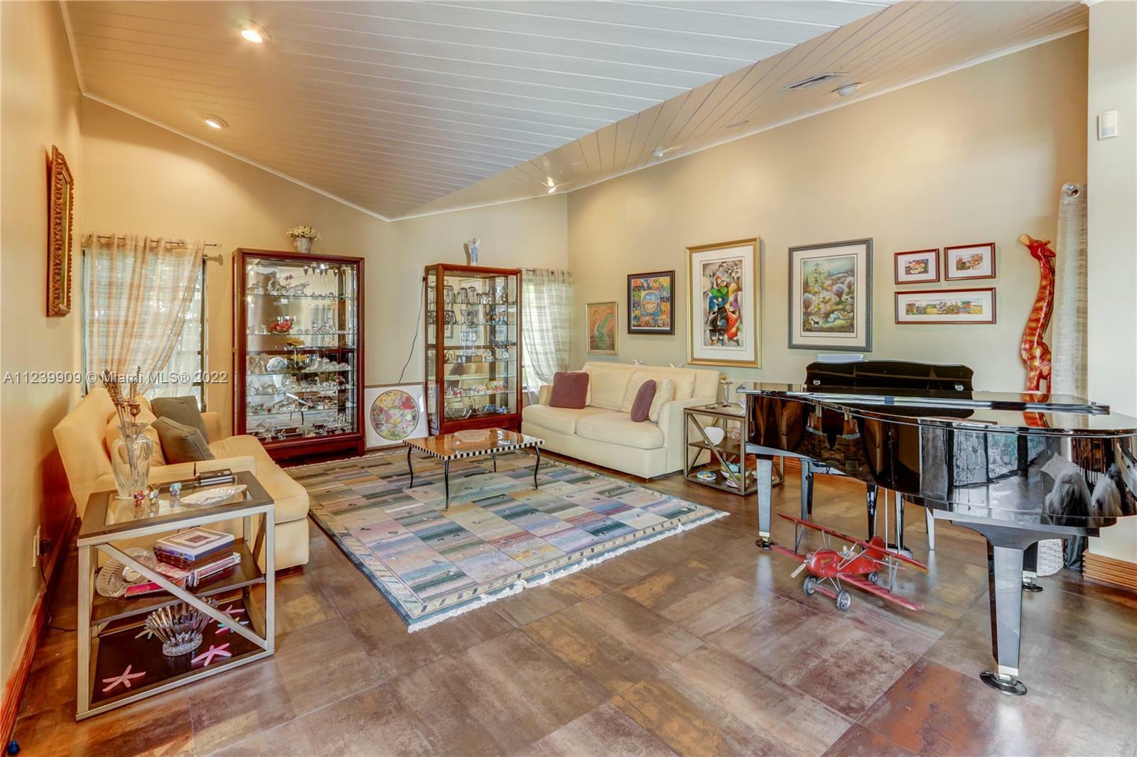 Property Photo: 9025 SW 122nd St FL 33176