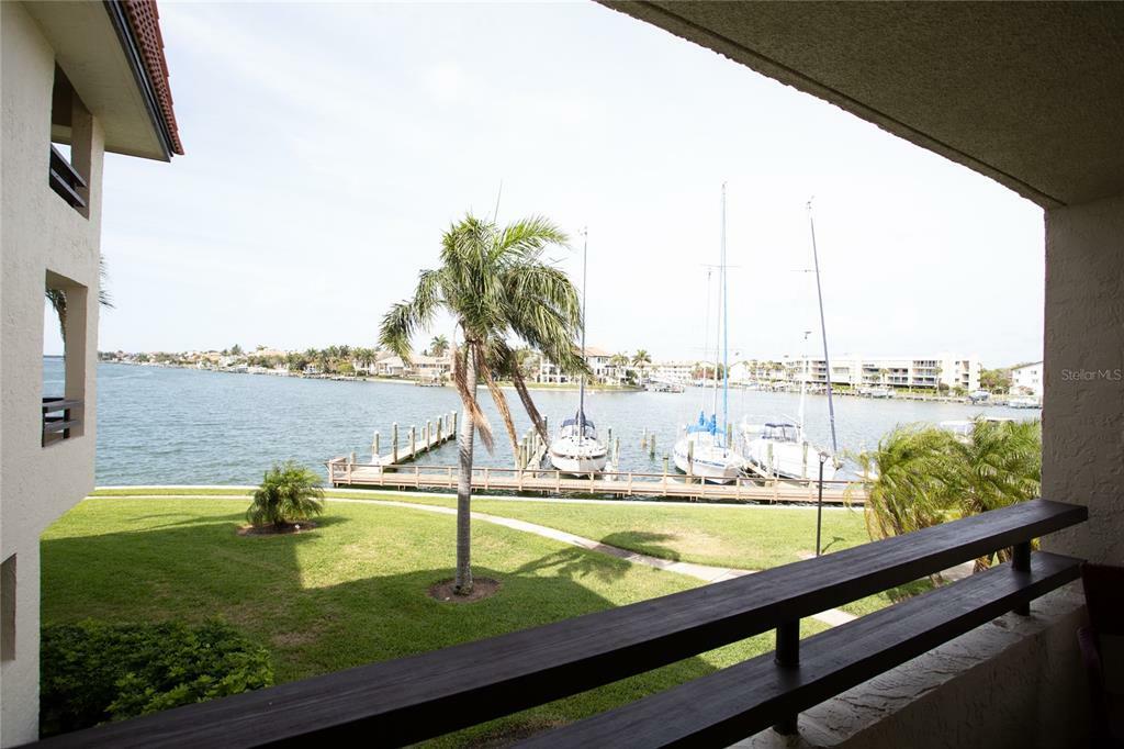 Property Photo:  138 1st Street E 106  FL 33715 