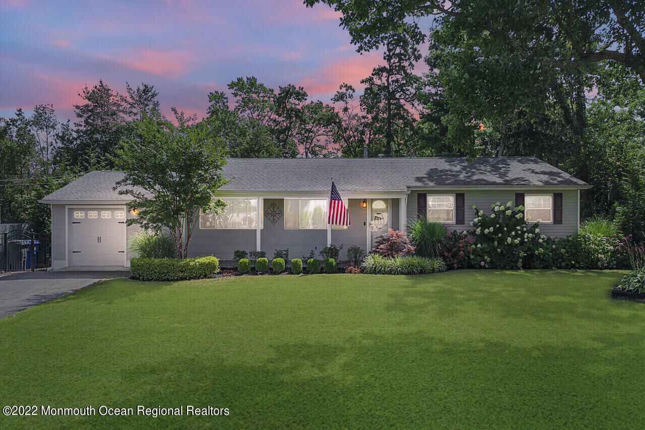 Property Photo:  1126 Ruby Drive  NJ 08753 