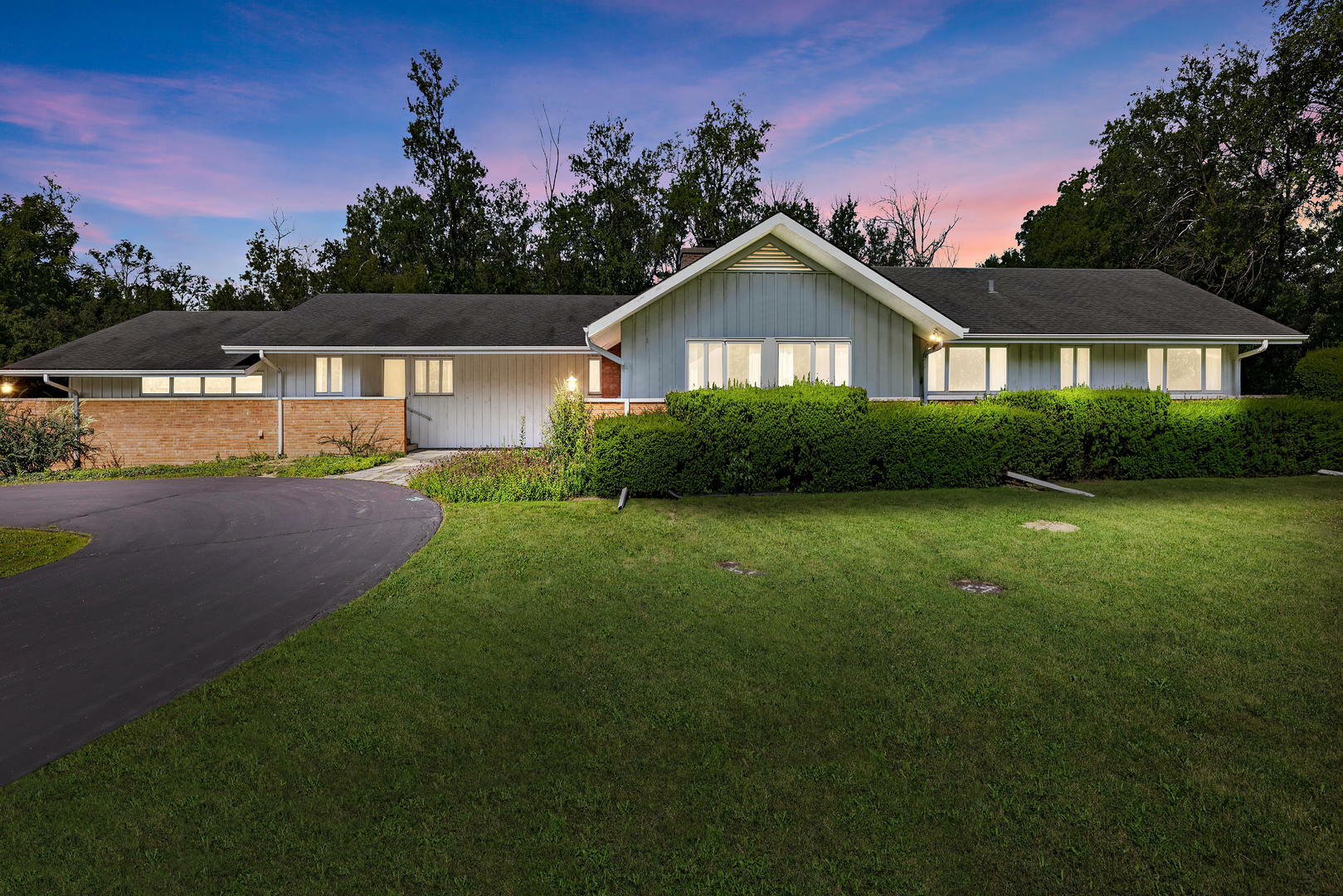 1950 Sunset Ridge Road  Northfield IL 60093 photo
