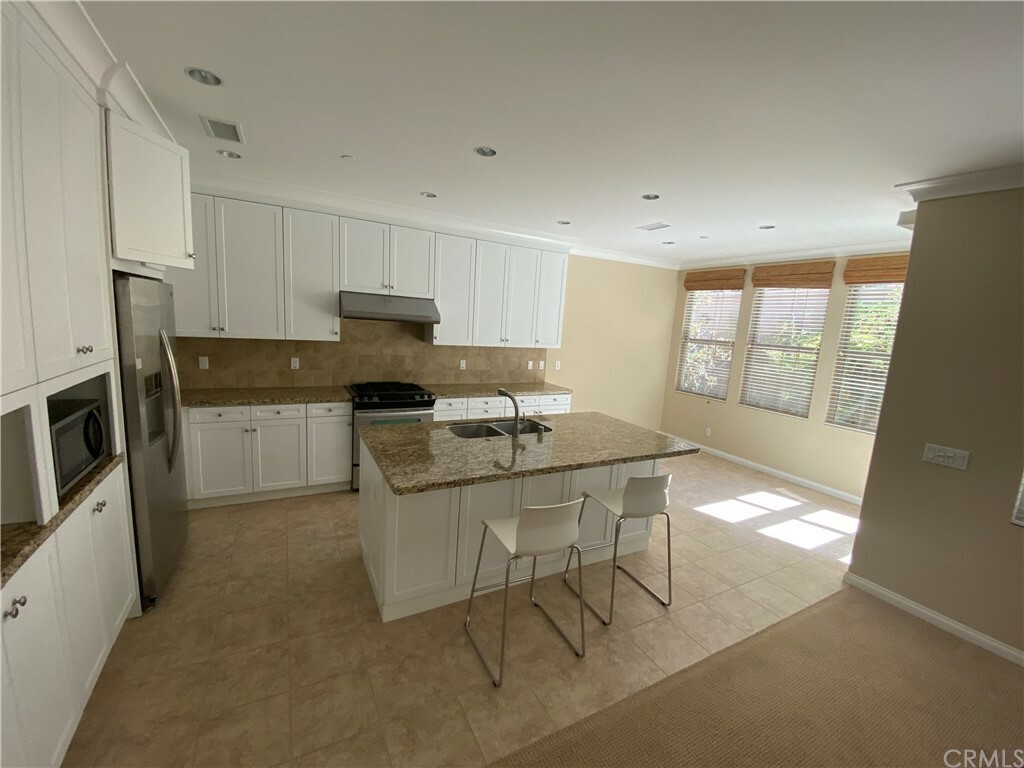 Property Photo: 104 Gemstone CA 92620