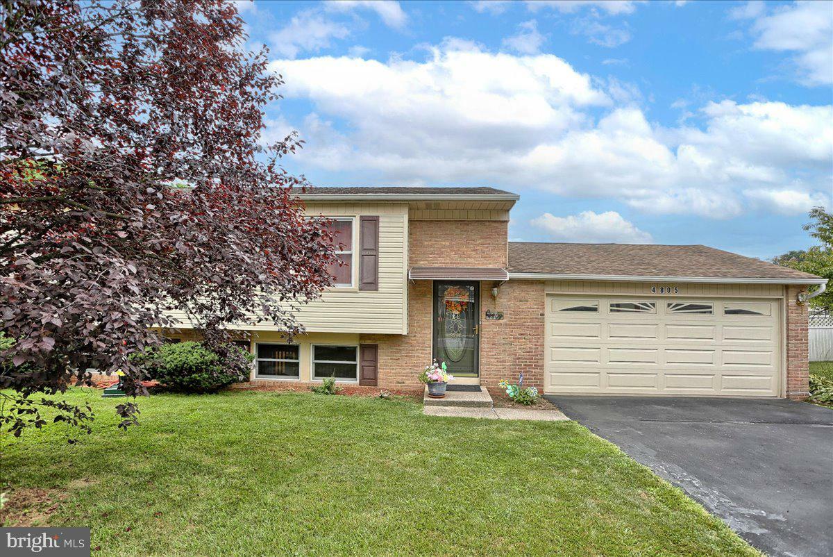 Property Photo:  4805 Sweetbrier Terrace  PA 17111 