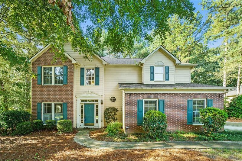Property Photo: 6620 Fairgreen Drive Drive GA 30024